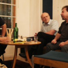 Lucien Leitess und Bachtyar Ali im Gespräch im "Cafe Beirut" in Ulm; 21. 7. 2016. Foto: K. Häckert, Ulm